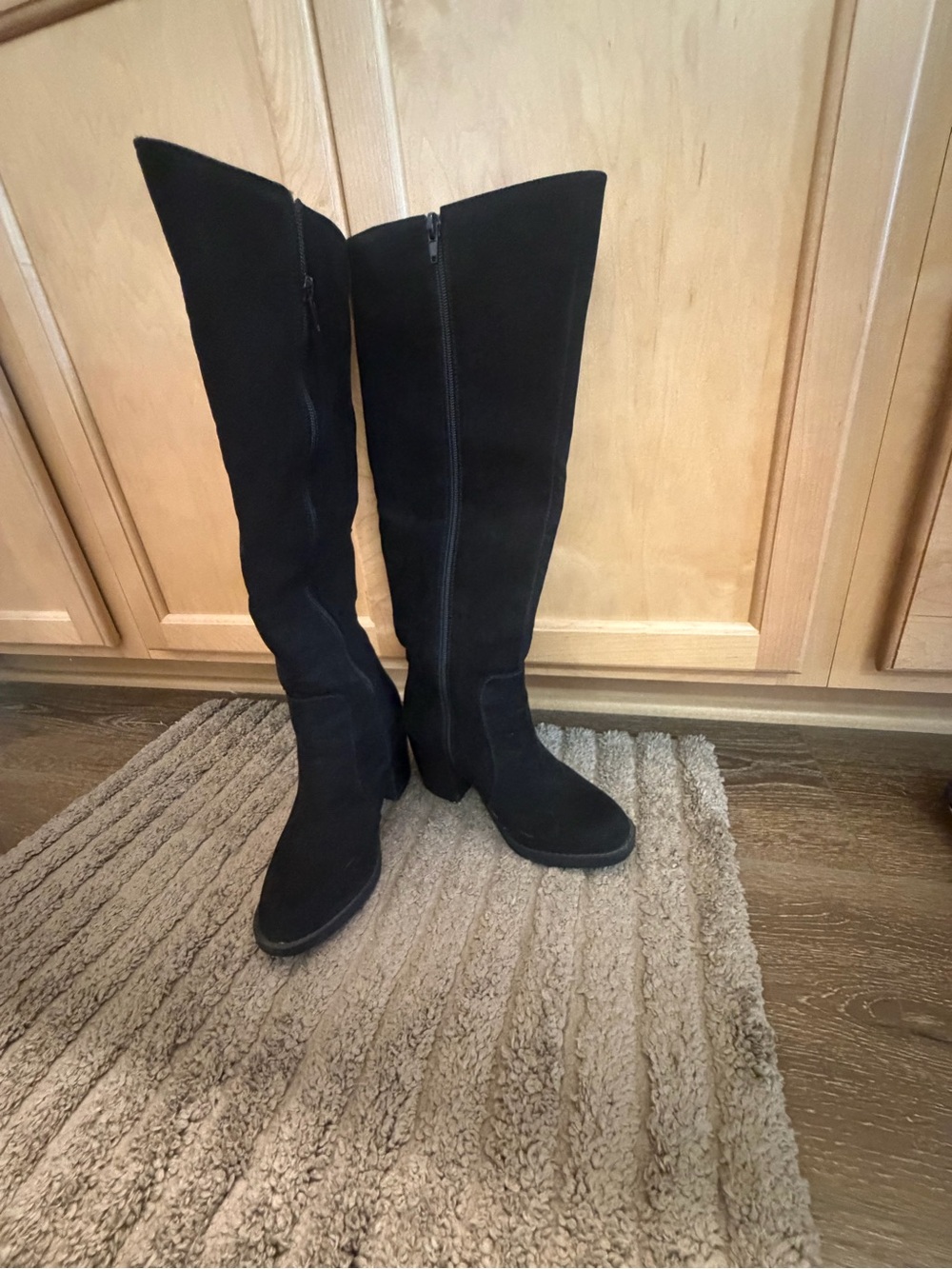 Madden Girl Cerenese Black Tall Knee-High Boots – Size 6M